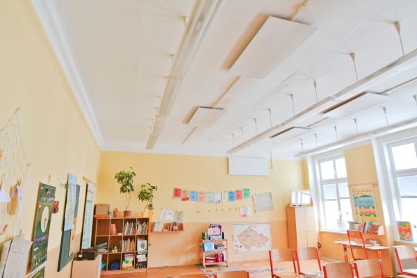 infrapanely-heatwell-topeni-infratopeni-skola-13589229FD-7F12-3BF7-C060-603689BF05D5.jpg